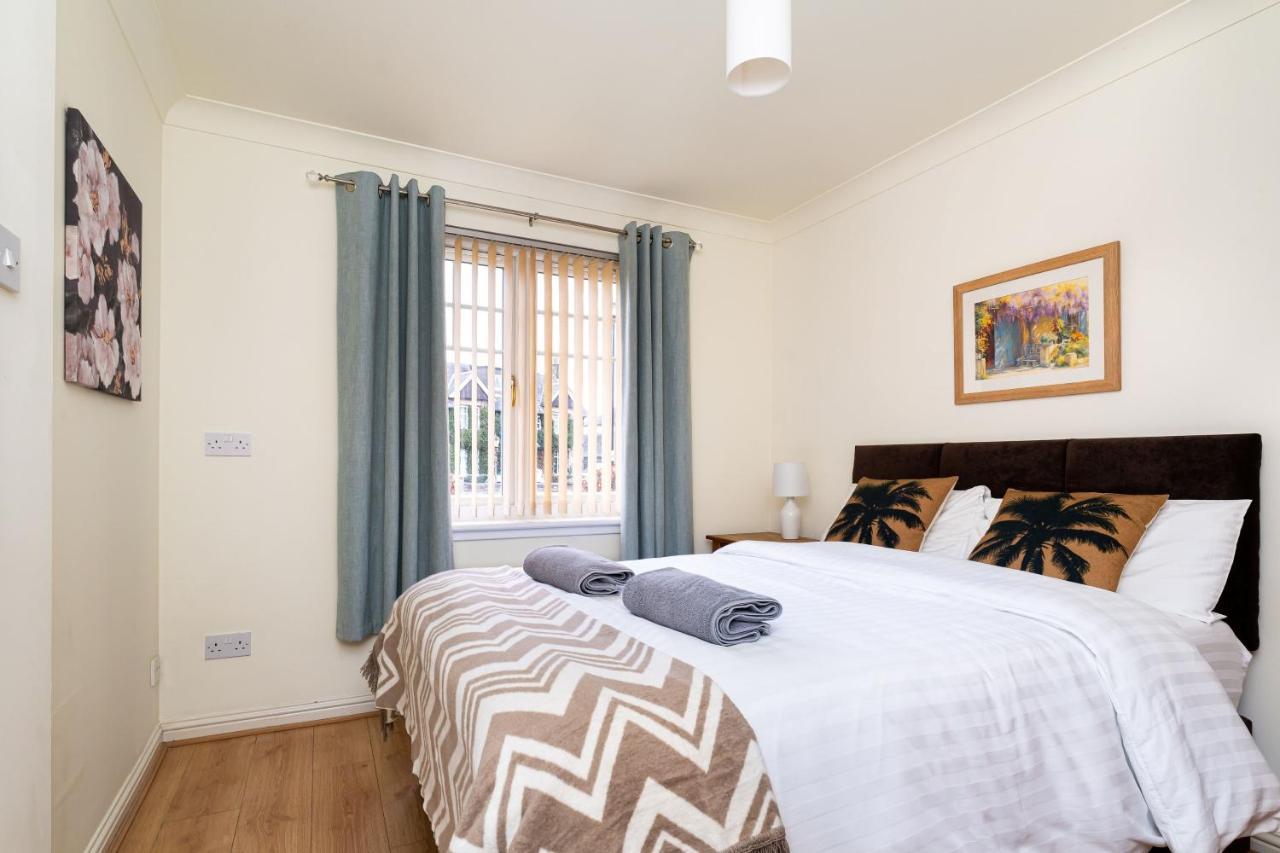 4 Bedroom Townhouse In Stirling Exteriör bild
