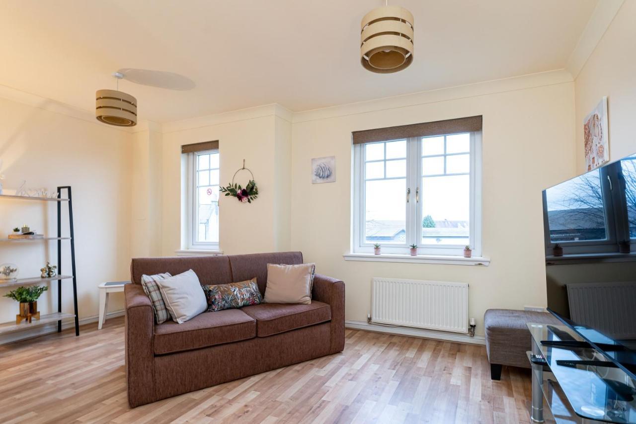 4 Bedroom Townhouse In Stirling Exteriör bild